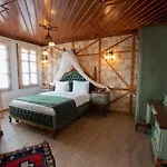 White Garden Hotel-adult Only