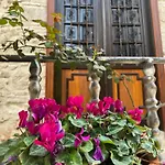 White Garden Hotel-adult Only מלון