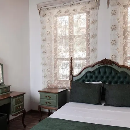 호텔 White Garden Hotel-adult Only