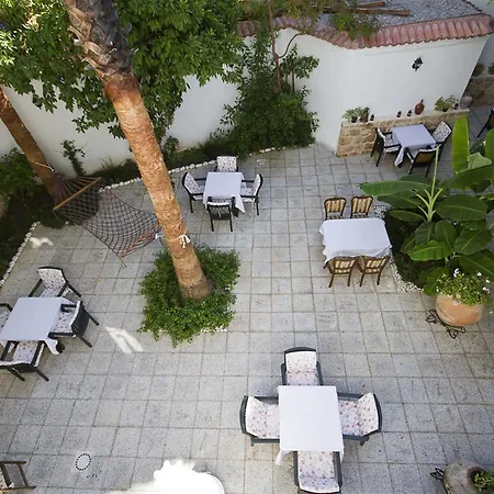 호텔 White Garden Hotel-adult Only