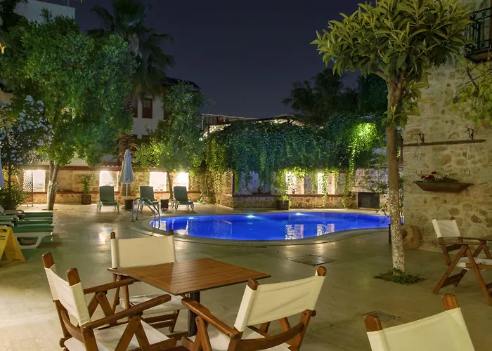 White Garden Hotel-adult Only Otel