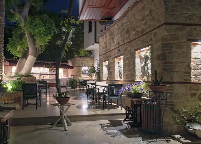 White Garden Hotel-adult Only 호텔