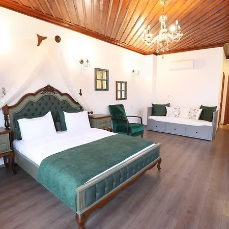 Отель White Garden Hotel-adult Only 3*
