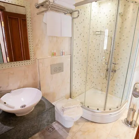 호텔 White Garden Hotel-adult Only 3*