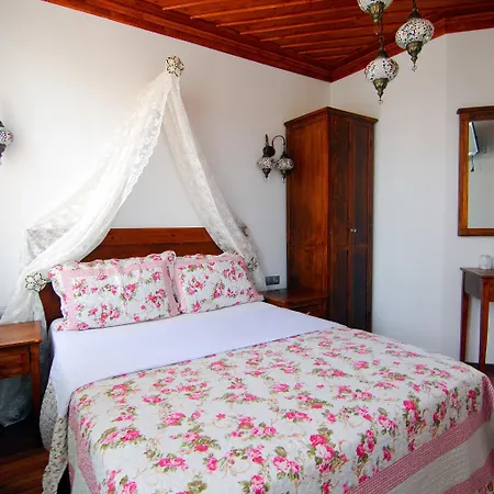 White Garden Hotel-adult Only Отель 3*