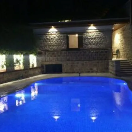 호텔 White Garden Hotel-adult Only