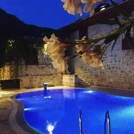 White Garden Hotel-adult Only 3*