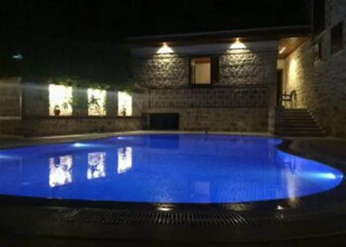 White Garden Hotel-adult Only 酒店